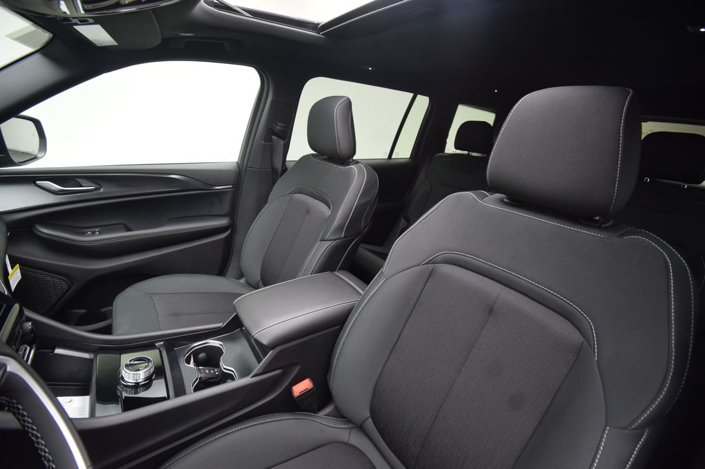 new 2025 Jeep Grand Cherokee L car, priced at $40,360