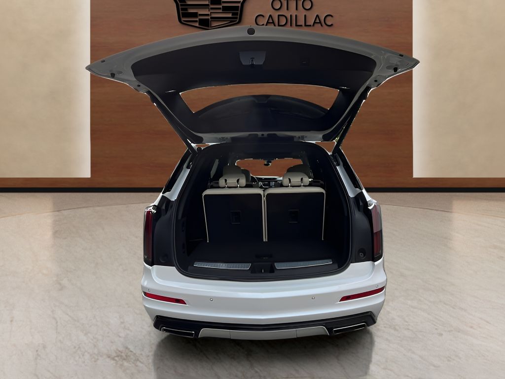 used 2023 Cadillac XT6 car, priced at $39,300