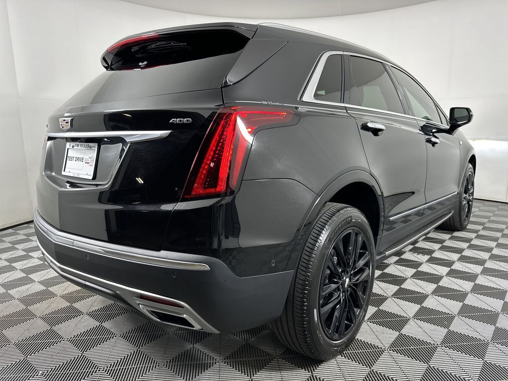 used 2021 Cadillac XT5 car, priced at $31,547