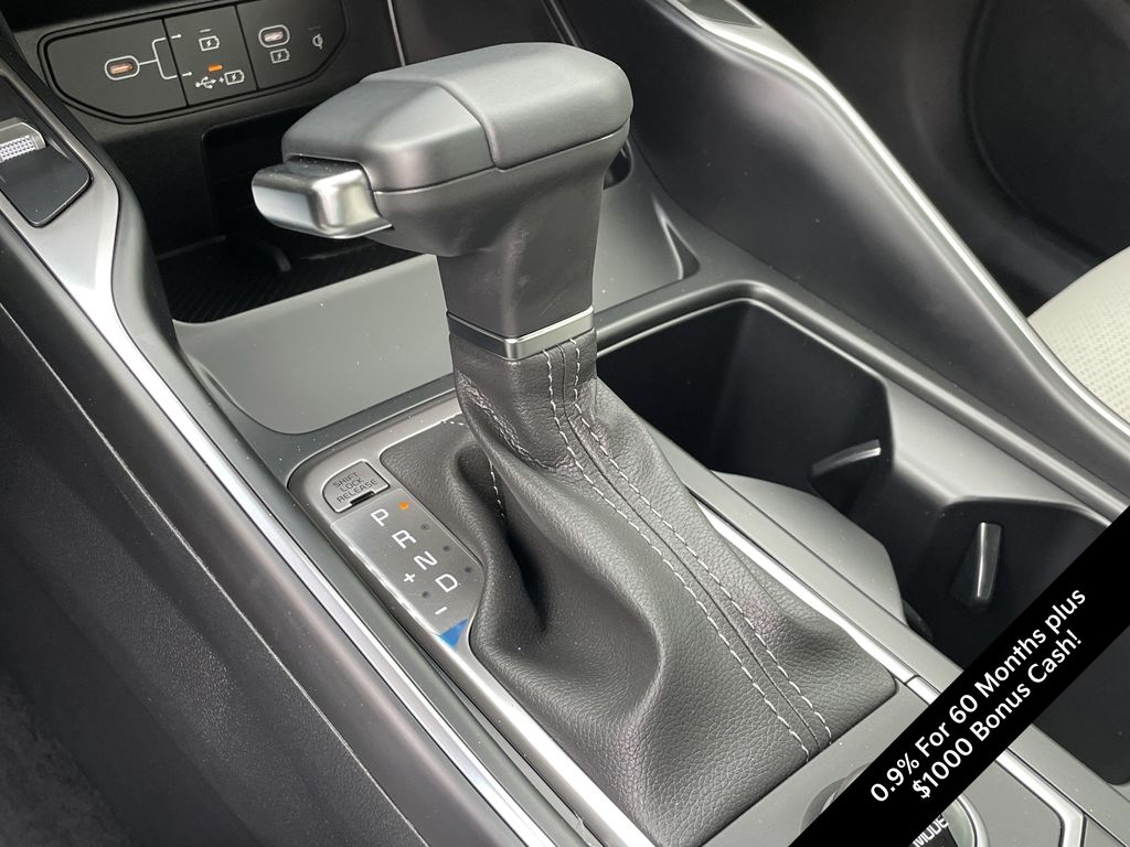 new 2025 Kia Sorento car, priced at $30,779