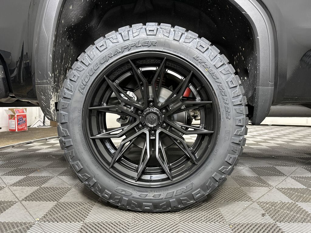 new 2025 GMC Sierra 1500 car, priced at $69,299