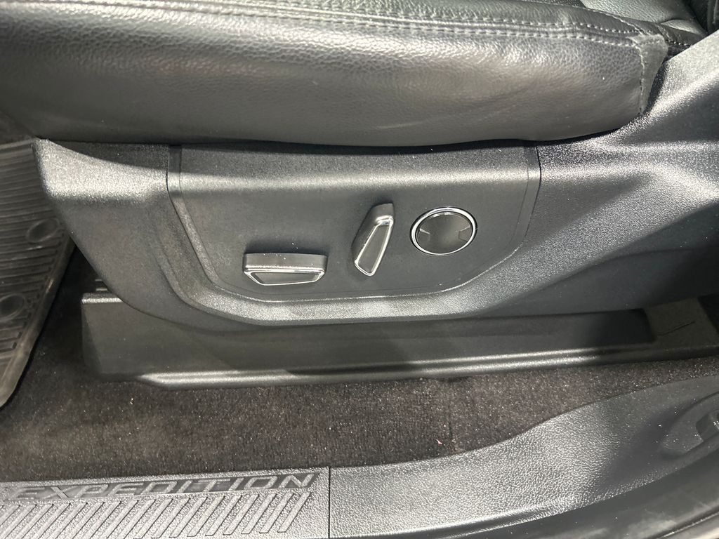 used 2021 Ford Expedition car, priced at $48,408