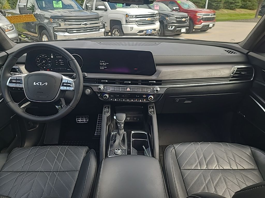 used 2024 Kia Telluride car, priced at $43,986