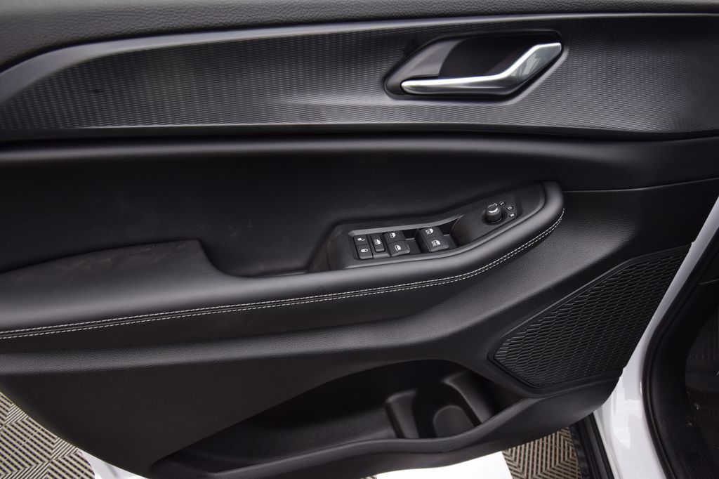 new 2025 Jeep Grand Cherokee L car, priced at $44,415