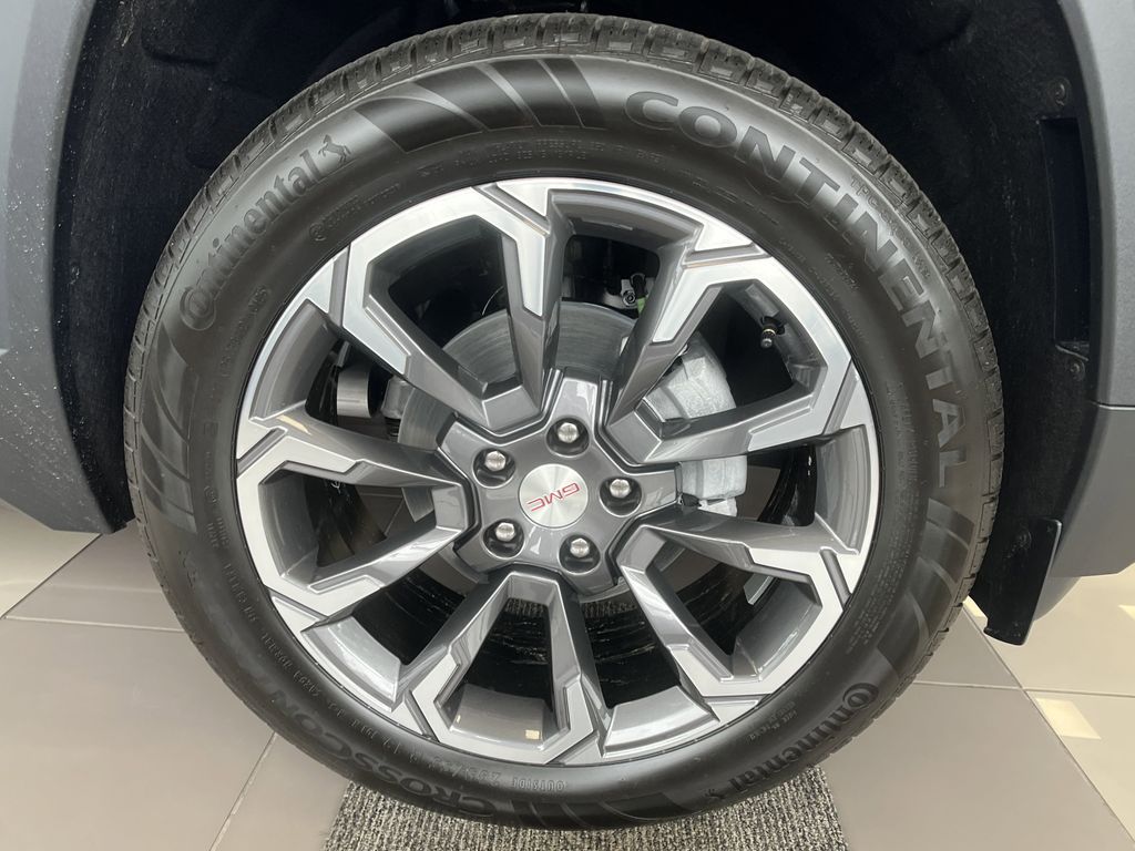 new 2025 GMC Terrain car, priced at $33,590