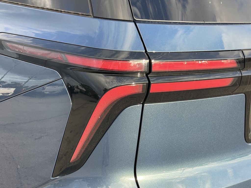 new 2026 Chevrolet Traverse car, priced at $37,495