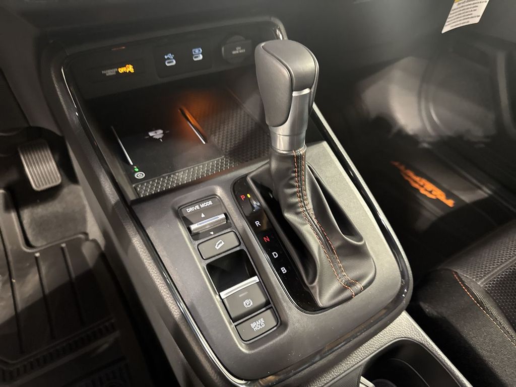 new 2026 Honda CR-V Hybrid car, priced at $40,195