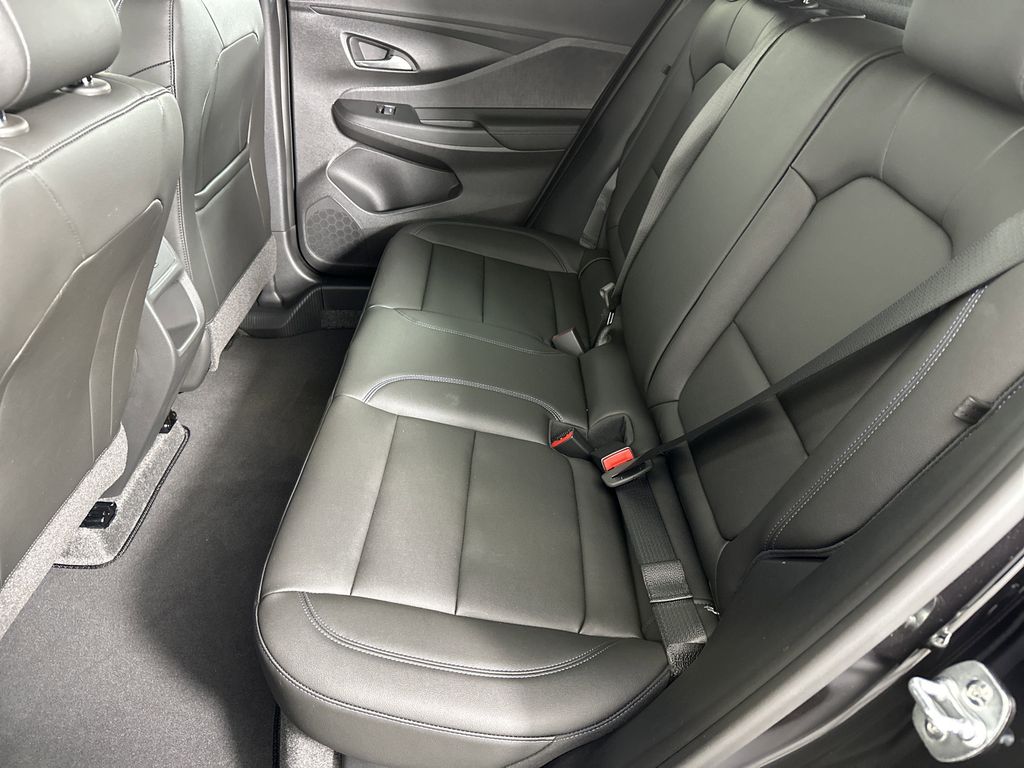 new 2025 Buick Envista car, priced at $29,570