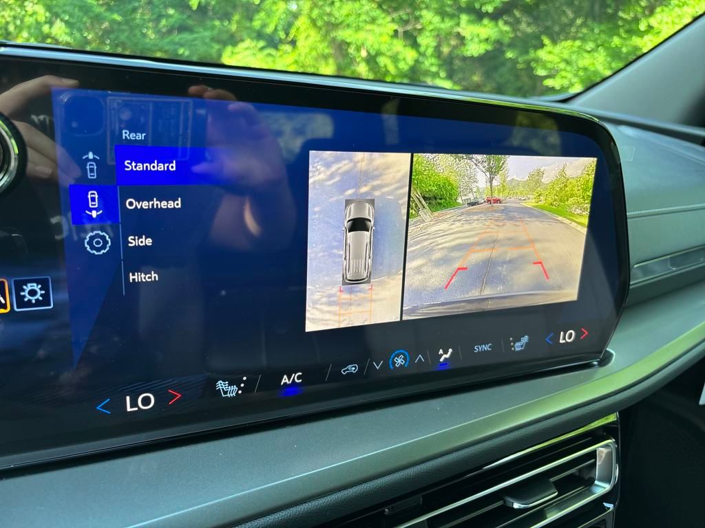 new 2025 Chevrolet Traverse car, priced at $44,695