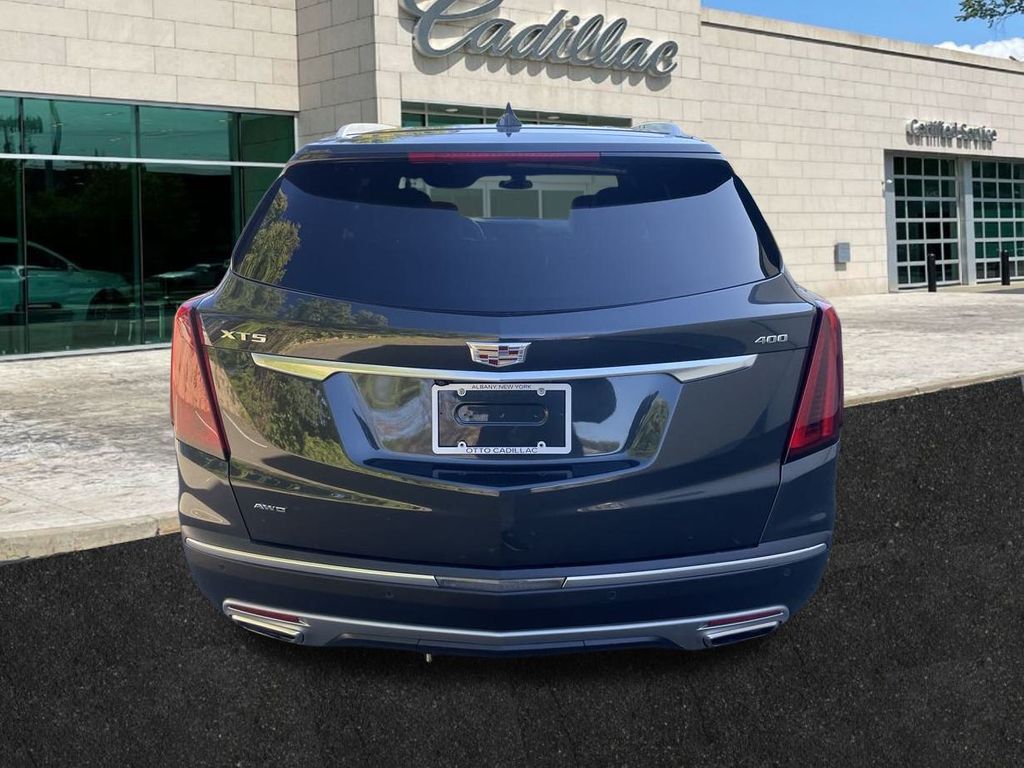 used 2021 Cadillac XT5 car, priced at $30,950