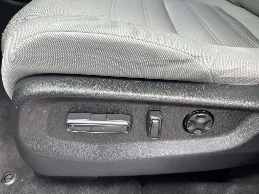 used 2022 Honda CR-V car, priced at $25,392