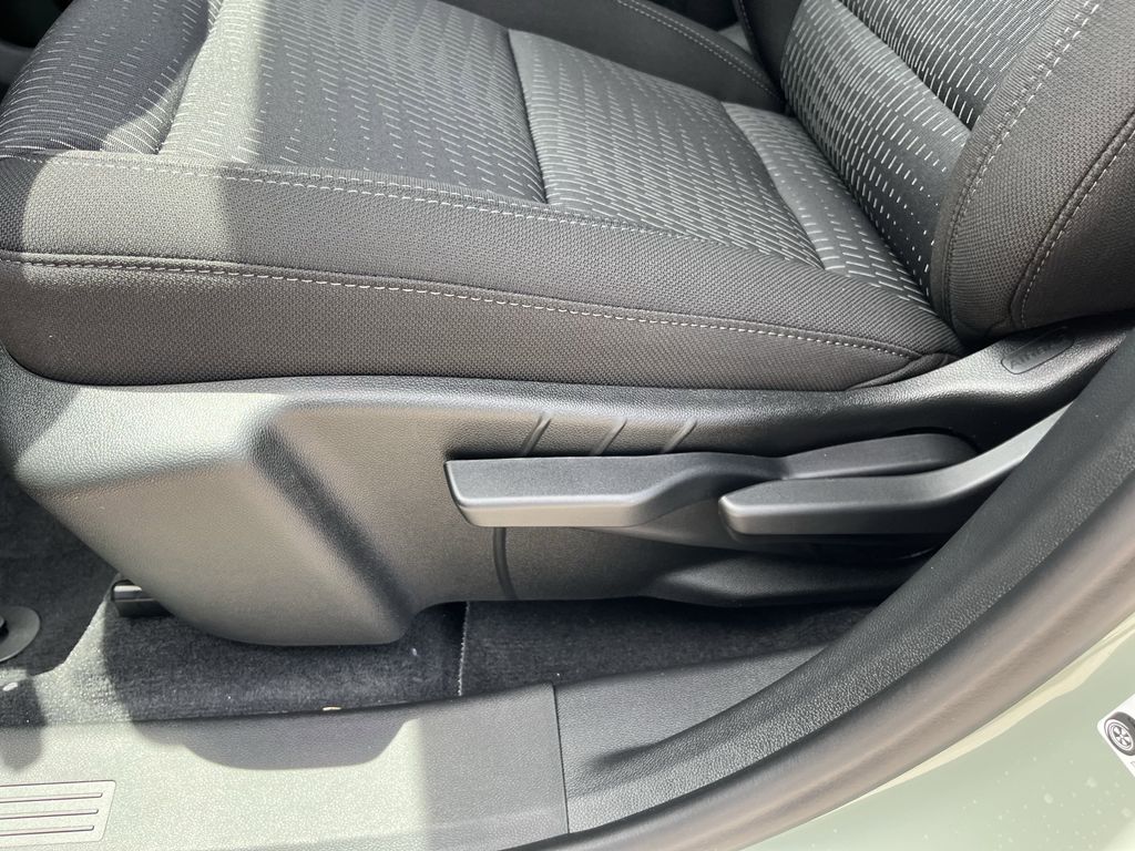new 2026 Chevrolet Equinox car, priced at $28,893