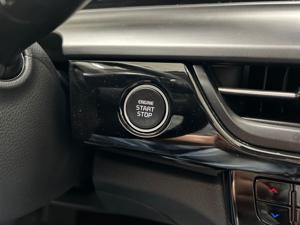 new 2025 Kia Seltos car, priced at $27,920