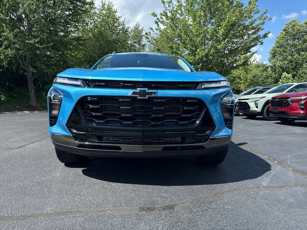 new 2025 Chevrolet Trax car, priced at $27,085