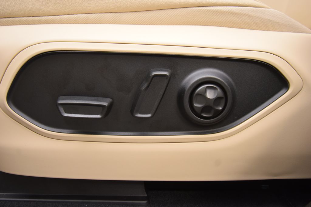 new 2025 Jeep Grand Cherokee car, priced at $49,254