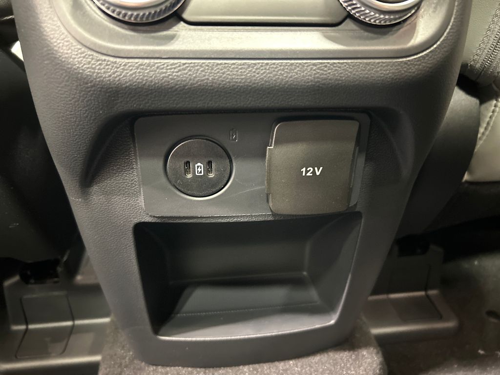 new 2025 Ford Explorer car, priced at $48,084