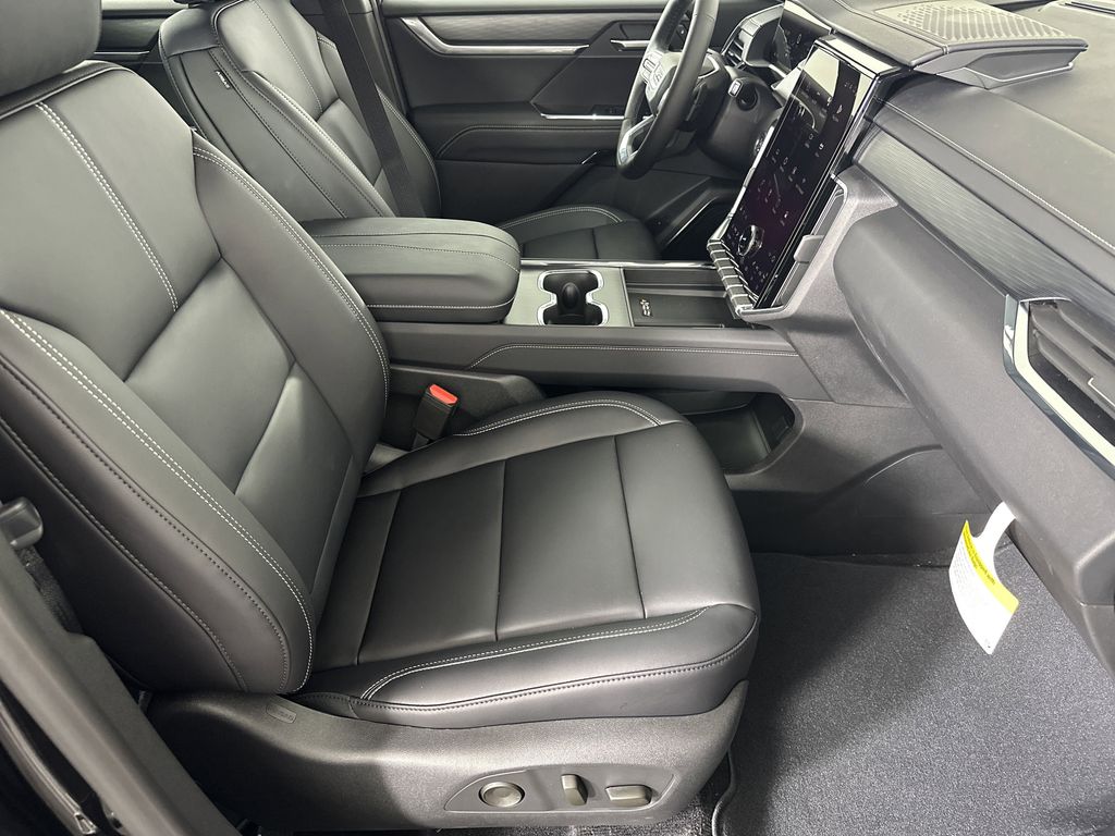 new 2025 GMC Acadia car, priced at $45,525