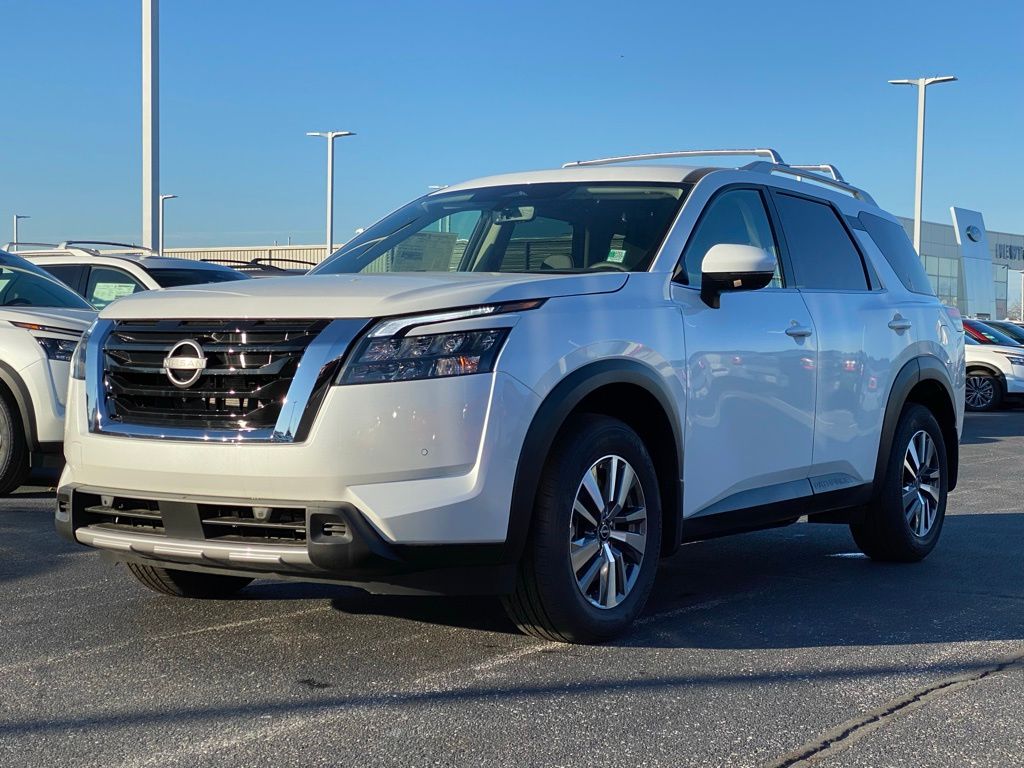 new 2025 Nissan Pathfinder car, priced at $41,695