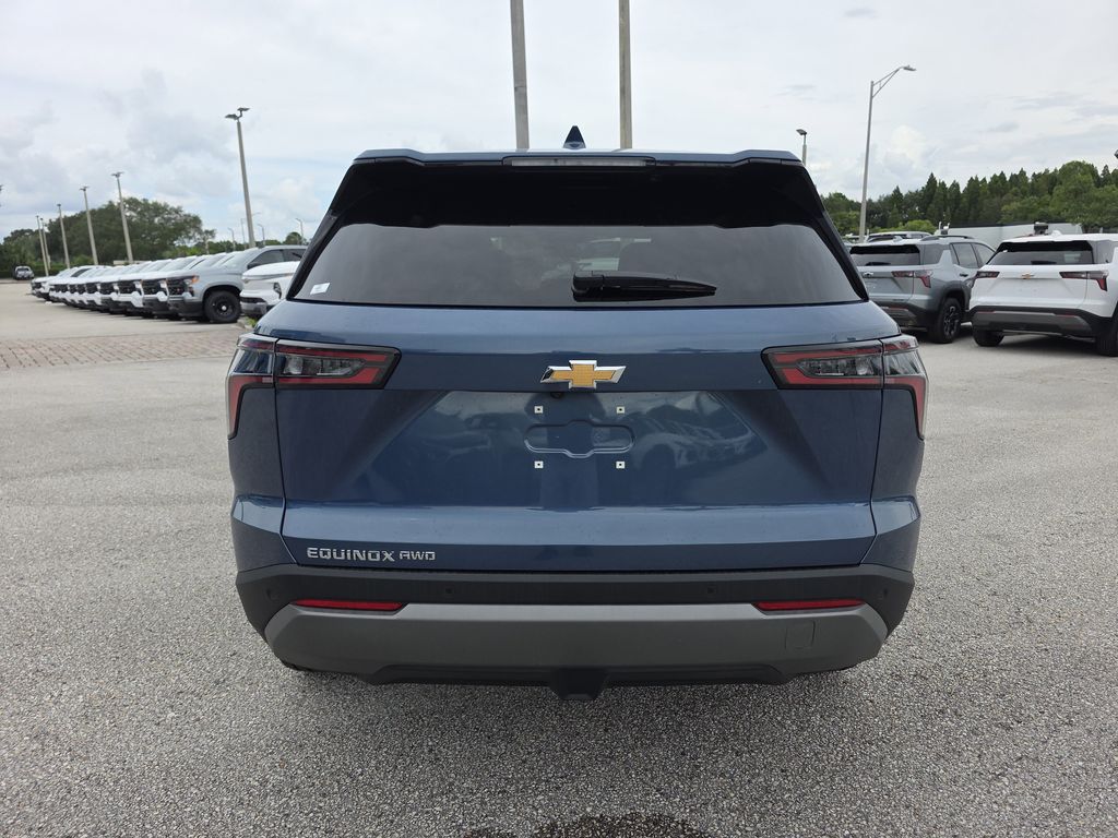 new 2026 Chevrolet Equinox car, priced at $32,641