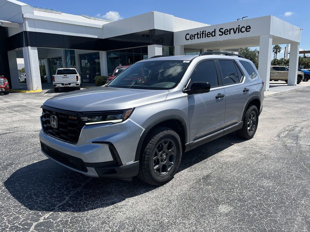 new 2025 Honda Pilot car, priced at $50,795