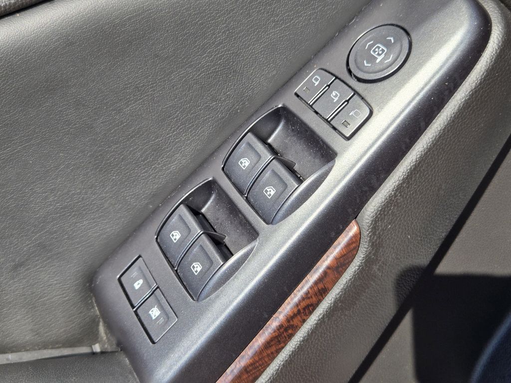 used 2016 GMC Yukon car, priced at $21,992