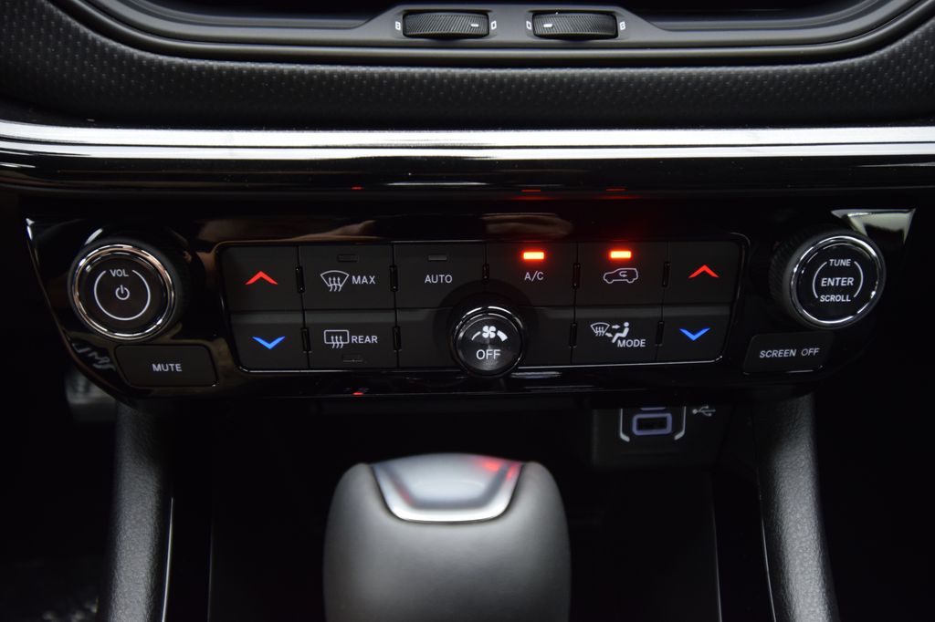 new 2026 Jeep Compass car, priced at $35,195