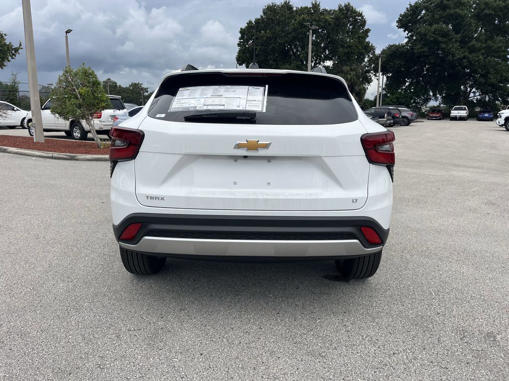 new 2025 Chevrolet Trax car, priced at $22,862