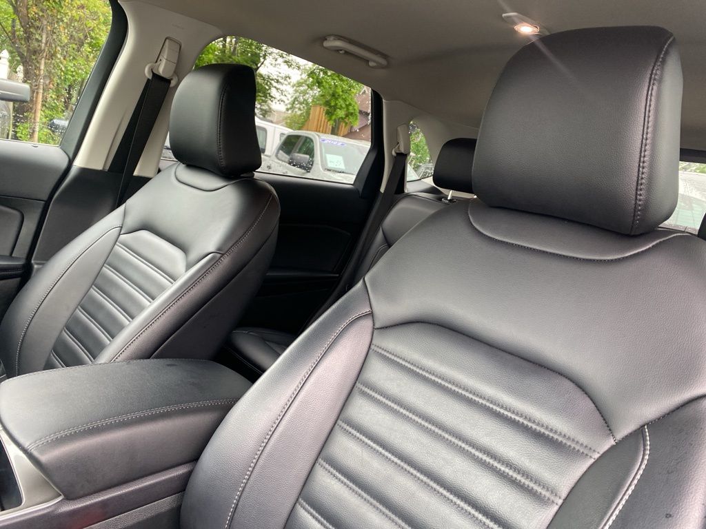 used 2023 Ford Edge car, priced at $29,300