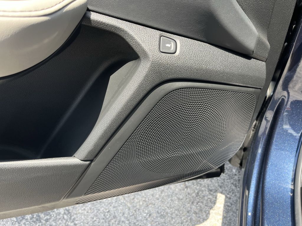 new 2025 Acura RDX car, priced at $46,050
