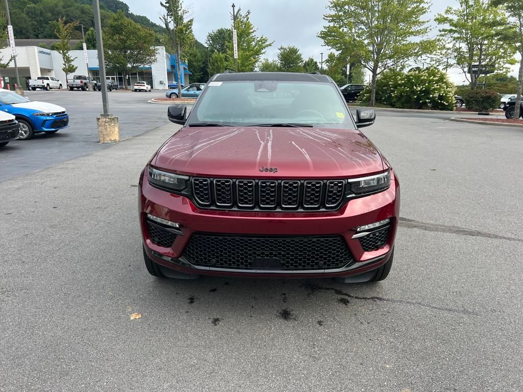new 2025 Jeep Grand Cherokee car, priced at $65,990