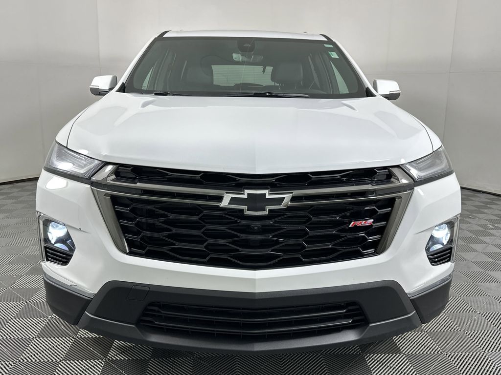 used 2022 Chevrolet Traverse car, priced at $32,988