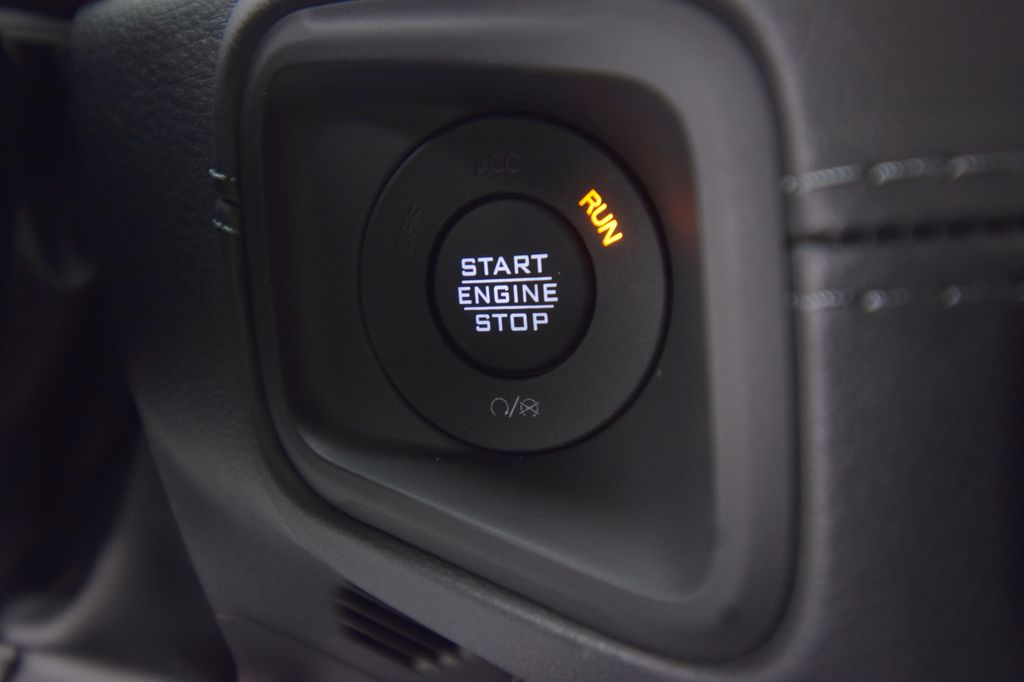 new 2025 Jeep Gladiator car, priced at $55,312