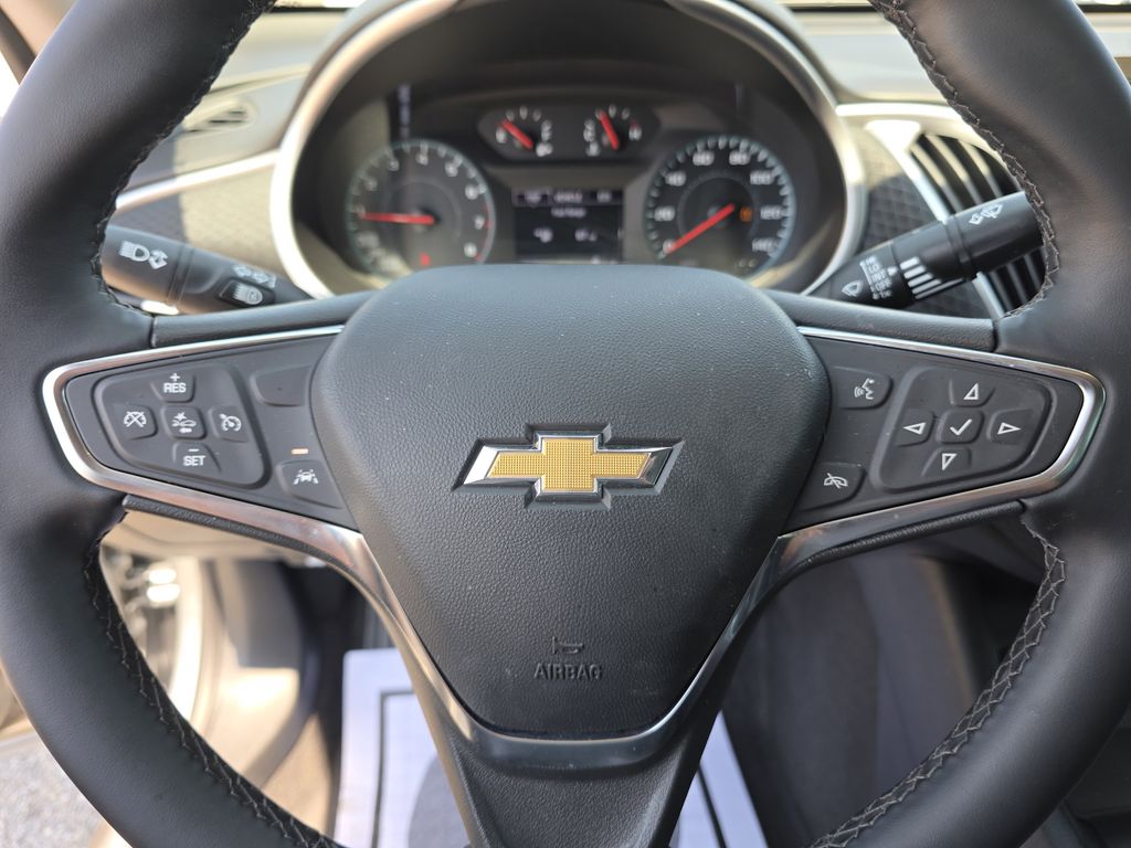 new 2025 Chevrolet Malibu car, priced at $30,790