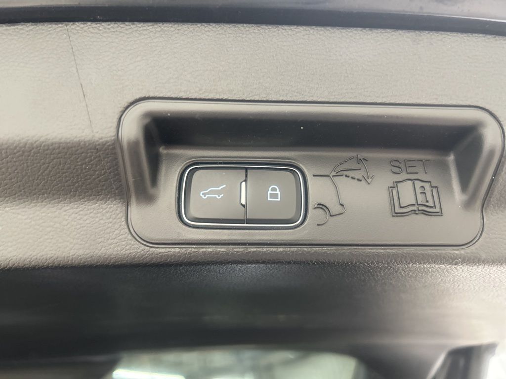 used 2022 Ford Explorer car, priced at $29,789