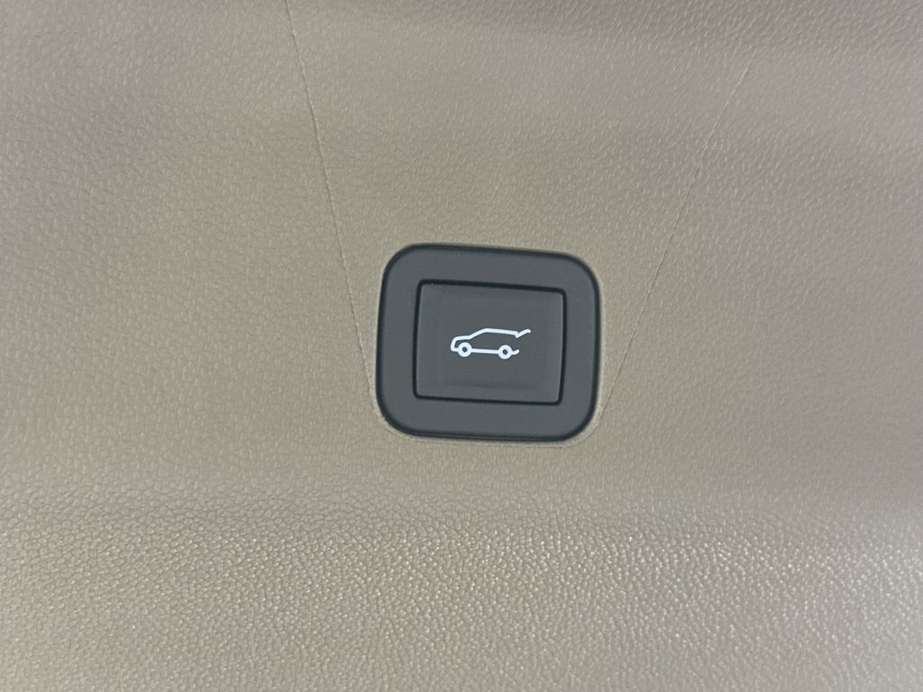 new 2025 GMC Yukon XL car, priced at $91,759