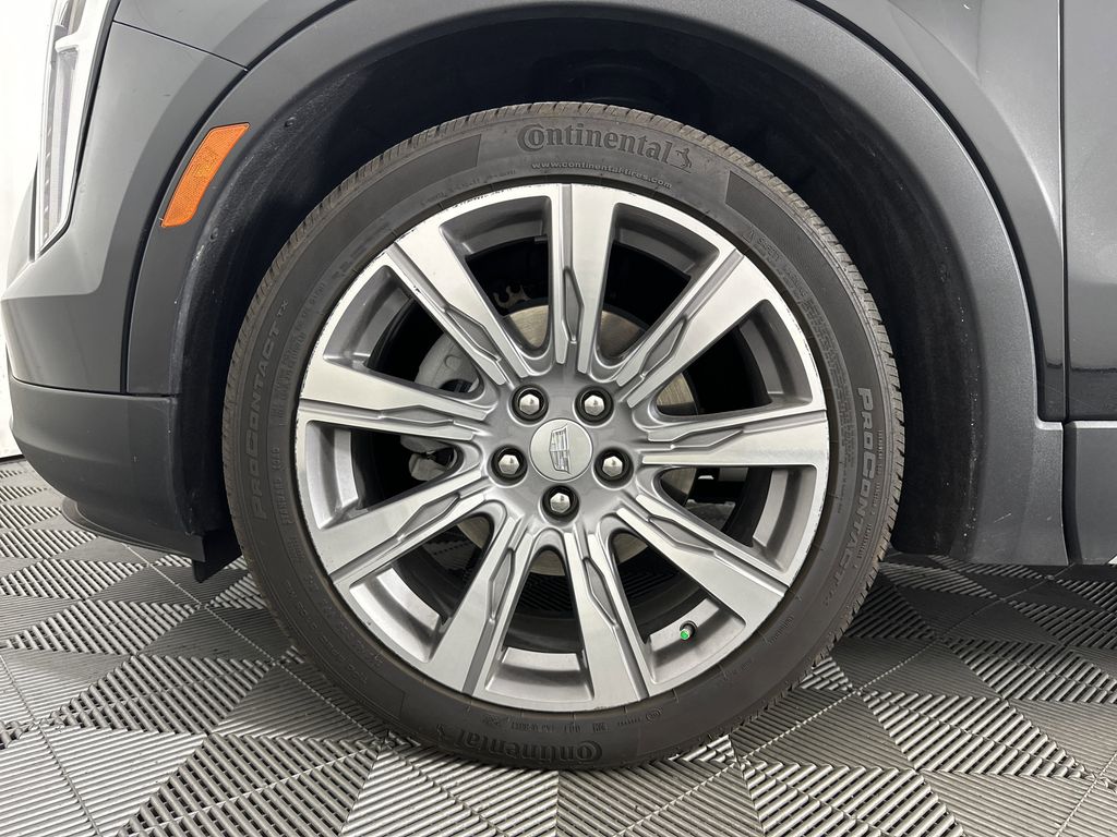 used 2023 Cadillac XT4 car, priced at $29,164