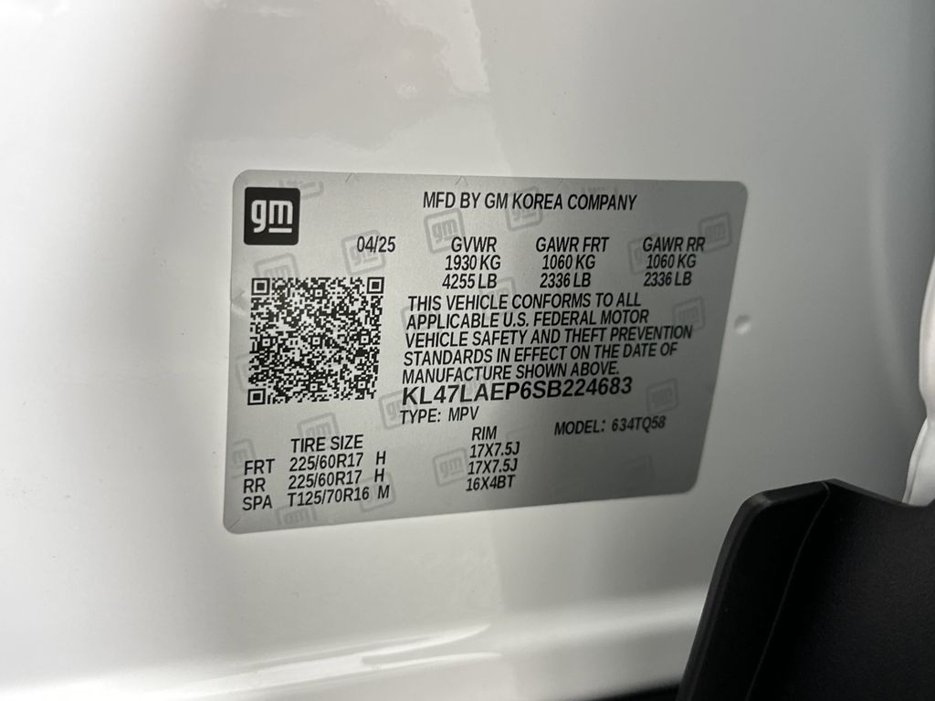 new 2025 Buick Envista car, priced at $24,695