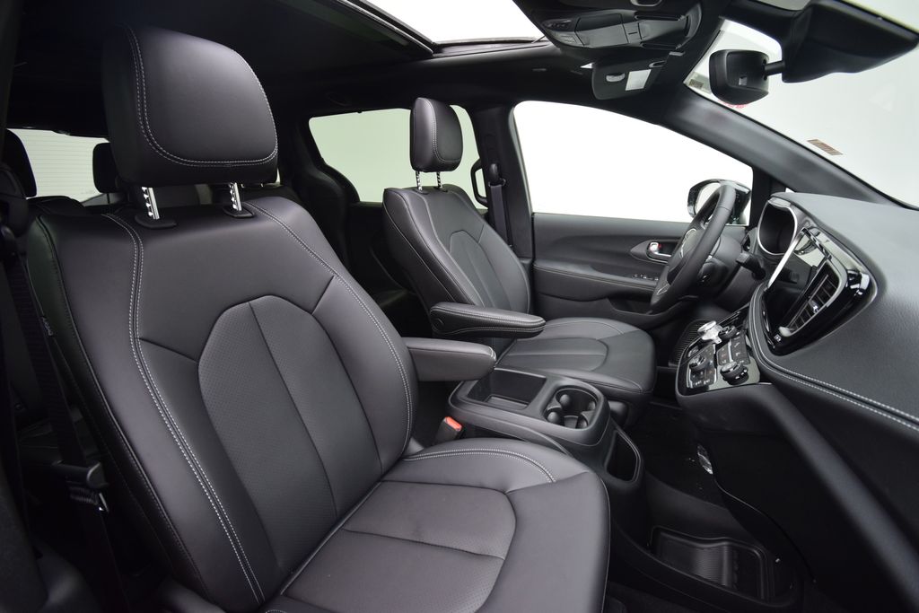 new 2026 Chrysler Pacifica car, priced at $45,603