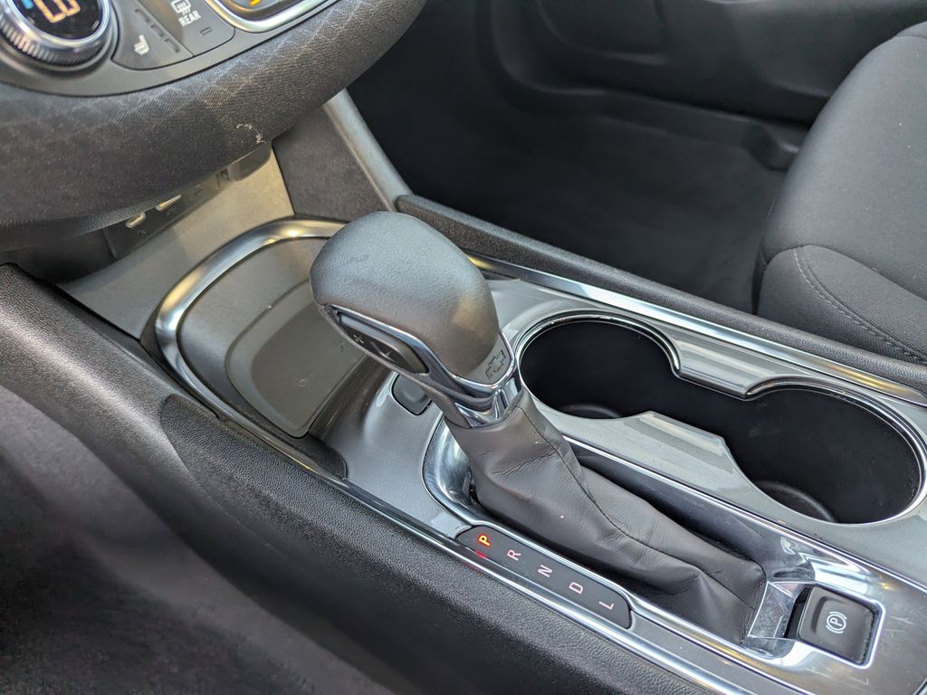 used 2024 Chevrolet Malibu car, priced at $17,991