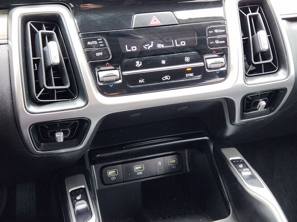used 2022 Kia Sorento car, priced at $24,944
