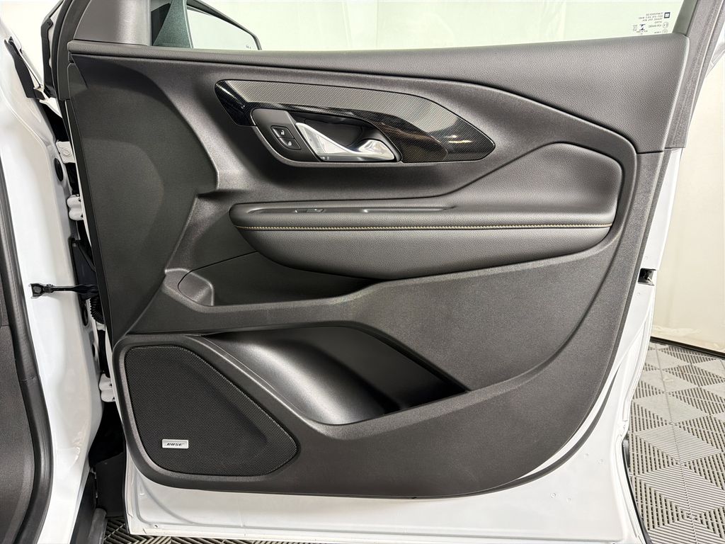 used 2023 GMC Terrain car, priced at $27,555