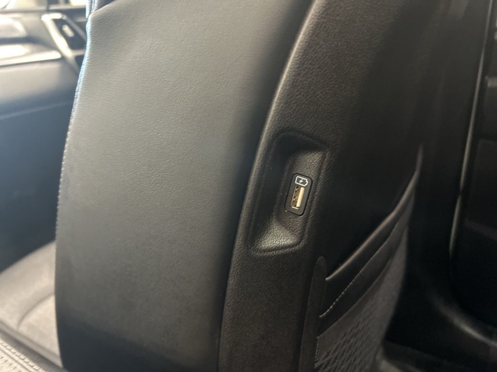 used 2022 Kia Sorento car, priced at $29,872