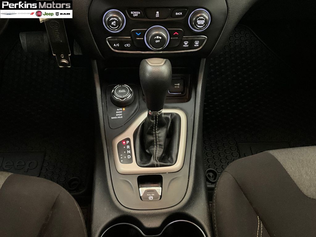 used 2018 Jeep Cherokee car, priced at $17,400