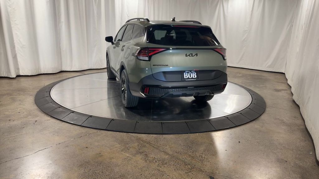 new 2025 Kia Sportage Plug-In Hybrid car, priced at $45,100
