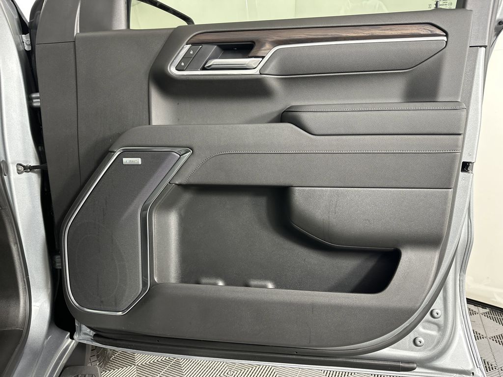 new 2025 GMC Sierra 1500 car, priced at $59,319