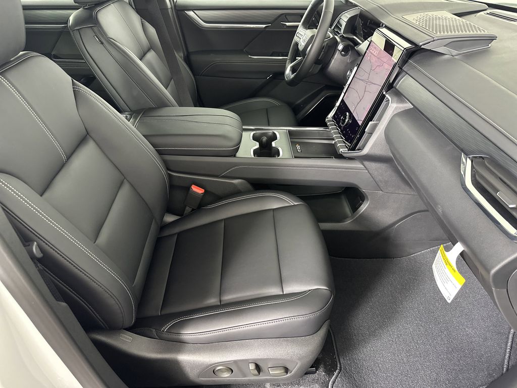 new 2025 GMC Acadia car, priced at $45,030