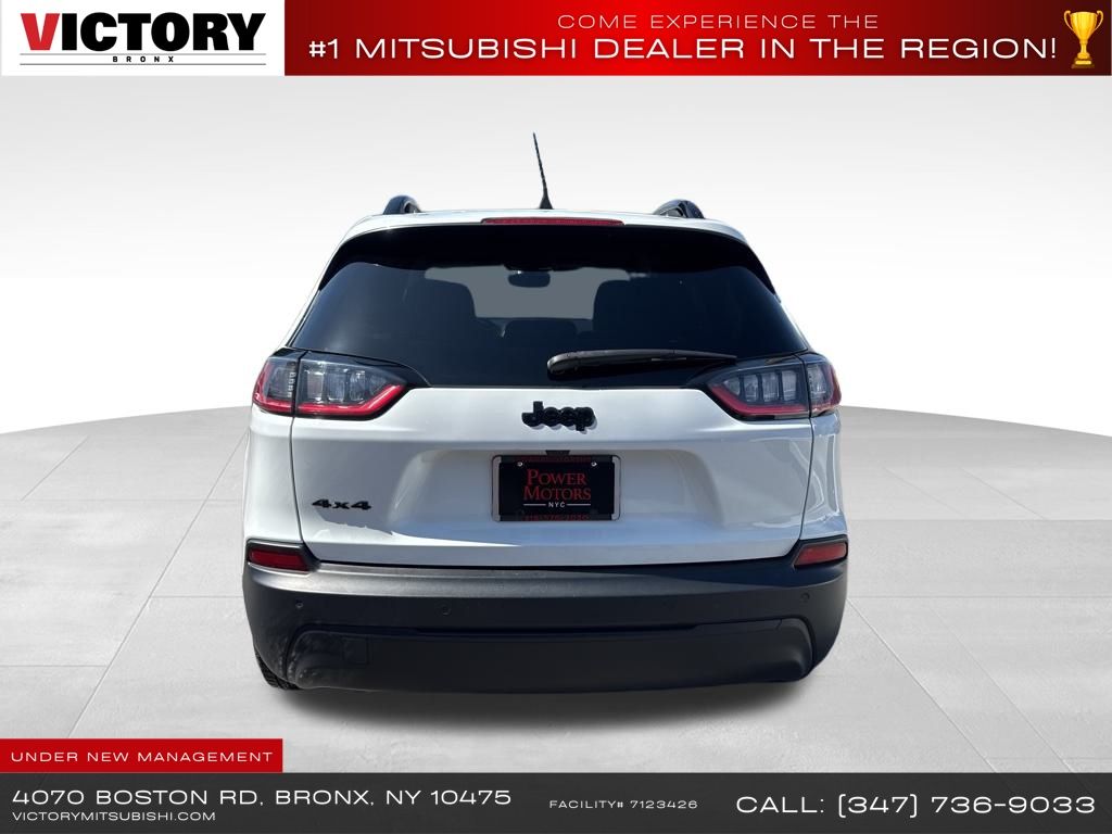 used 2023 Jeep Cherokee car, priced at $18,995