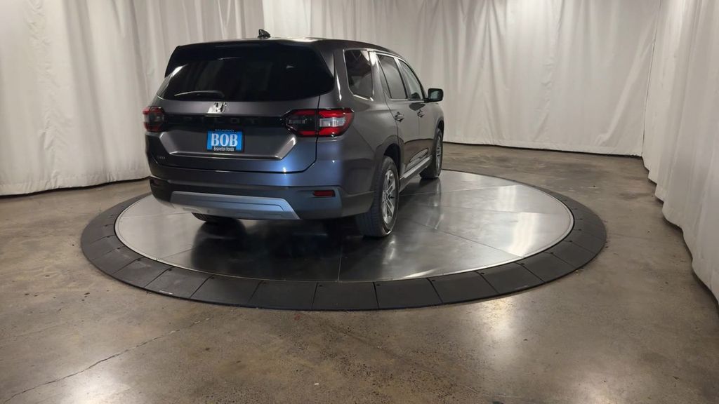 new 2025 Honda Pilot car, priced at $47,095