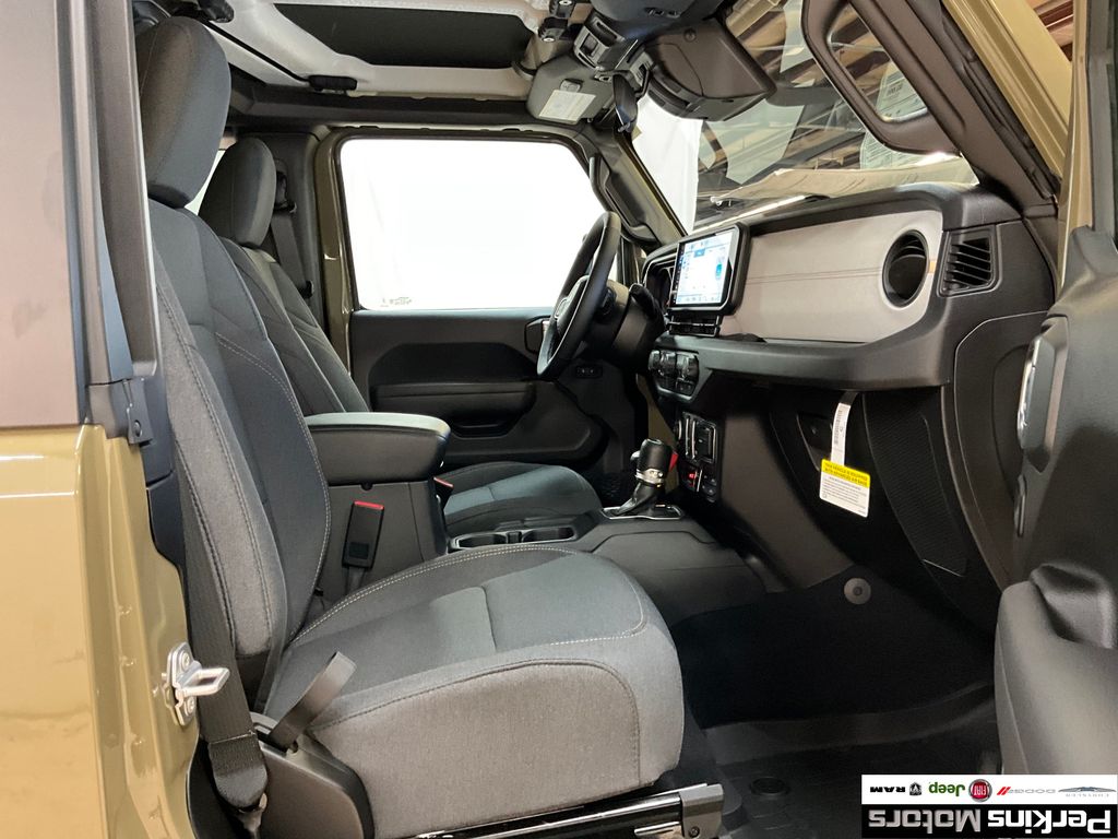 new 2025 Jeep Wrangler car, priced at $48,381