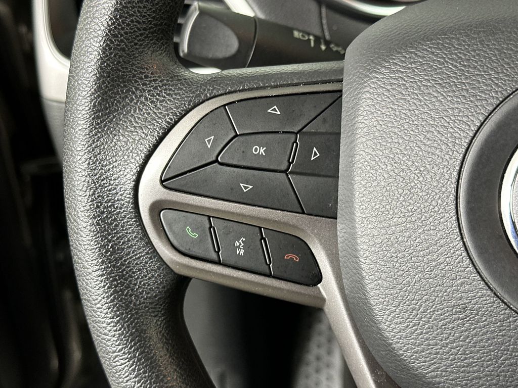 used 2019 Jeep Cherokee car, priced at $15,579